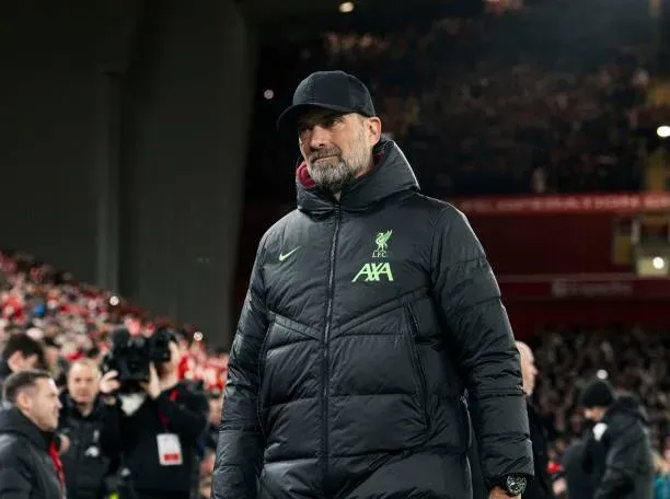 Klopp seguramente buscará un lateral izquierdo en enero. (Photo by MB Media/Getty Images)