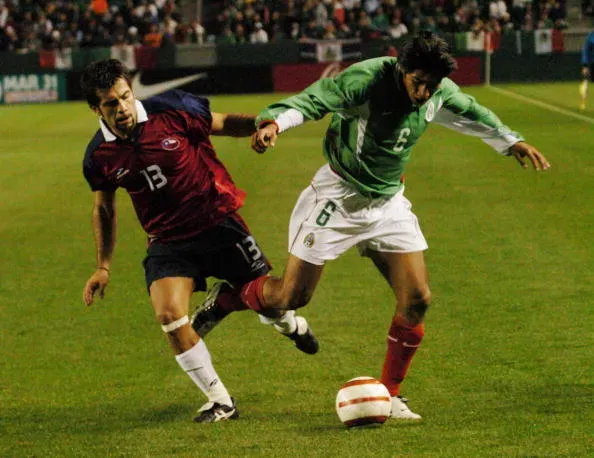 El ex defensa de La Roja y complicado futuro de Berizzo.