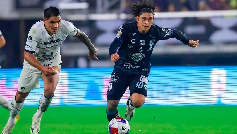 Joaquín Montecinos en su actual club, Querétaro.