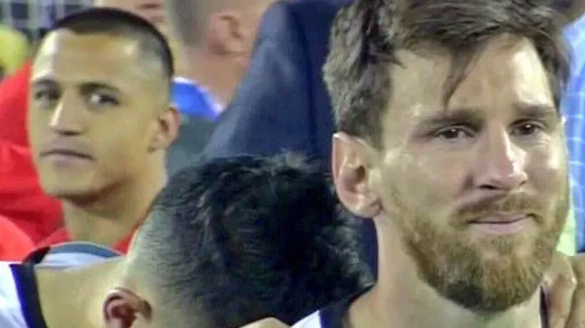 Esta imagen de Messi llorando y la aparición de Alexis se mostró en Times Square (Captura)