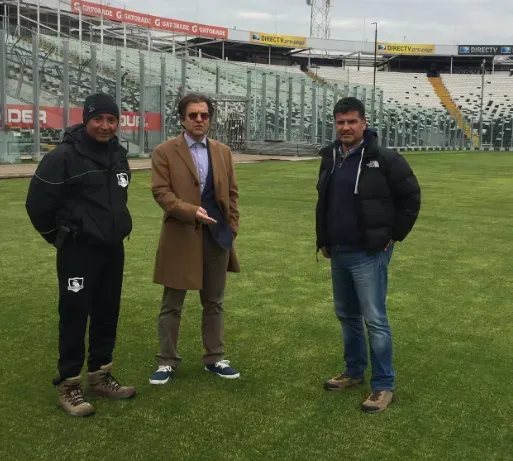 Sergio Salinas (izquierda) en el Monumental el 2 de octubre de 2017 | Foto: Colo Colo