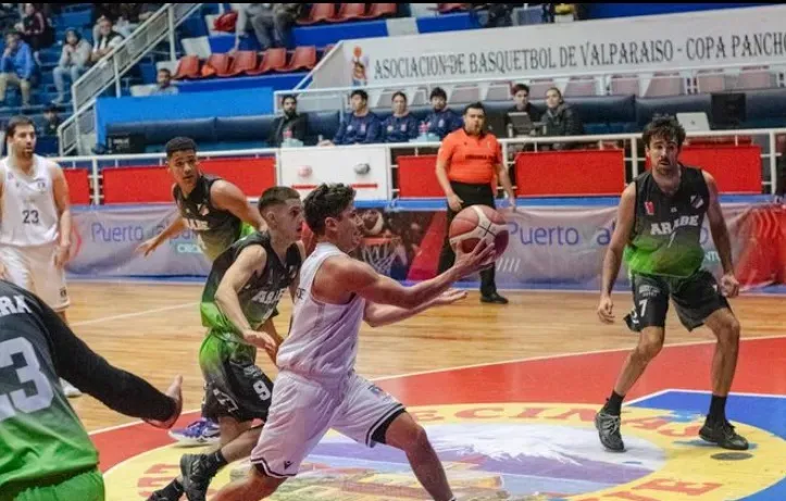 Colo Colo Básquet sigue ganando