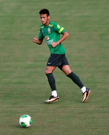 Neymar é o artilheiro da Seleção Brasileira, segundo a FIFA. Foto: Scott Heavey/Getty Images
