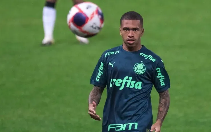 Marcello Zambrana/AGIF – Lucas Esteves atuando pelo Palmeiras no Paulistão em 2021