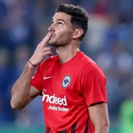 Ya paga con goles! Lucas Alario convirtió en su primer partido oficial en  Eintracht Frankfurt