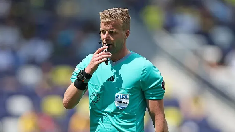 Arbitro no Mundial. Foto: Alex Grimm/Getty Images