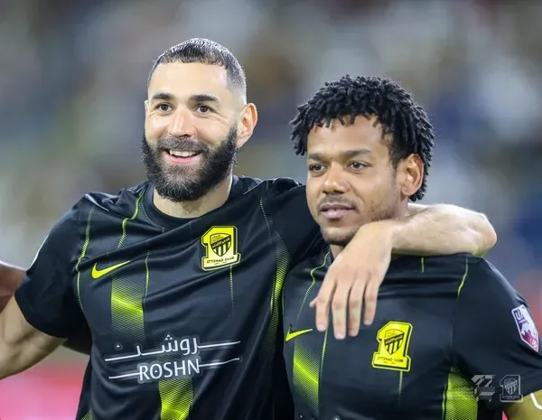 Romarinho e Benzema - Foto: Divulgação/Al-Ittihad