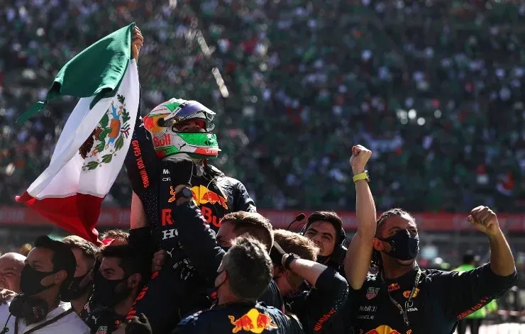 “Checo” Perez terminou em terceiro, em casa, no México. (Foto: Getty Images)