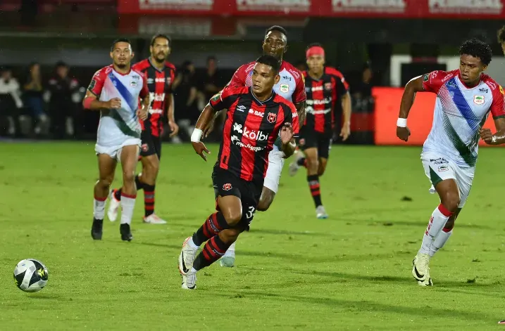 Creichel Pérez en Alajuelense