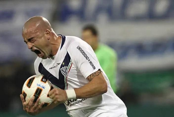 El Tanque Silva se destacó siempre por ser un tremendo gritador de goles. Acá una muestra. (Getty Images).