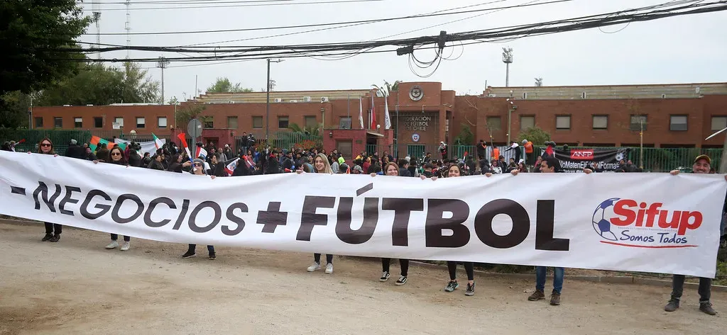 El Sifup apoyando la marcha contra la ANFP esta semana