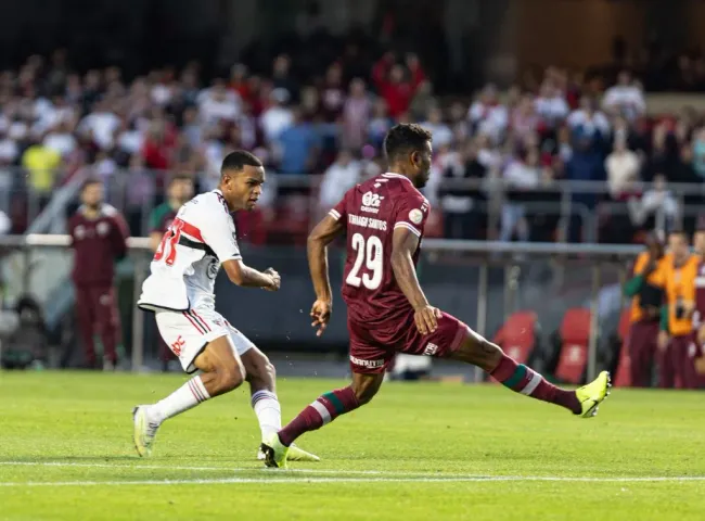 Juan no jogo contra o Fluminense, pelo 1° turno do Campeonato Brasileiro. Foto: Weslley Douglas/AGIF