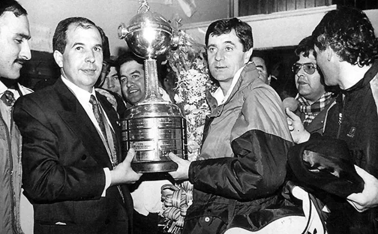 Mirko Jozic con la Copa Libertadores 1991 | Foto: Archivo