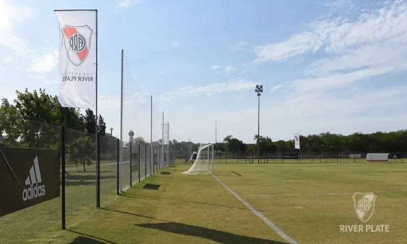 La inauguración de nuevas canchas en el predio de Hurlingham (Foto: Prensa River)