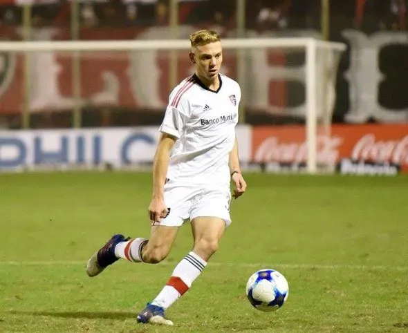 La posición de Rotondi antes de ser carrilero. (Newell’s oficial)