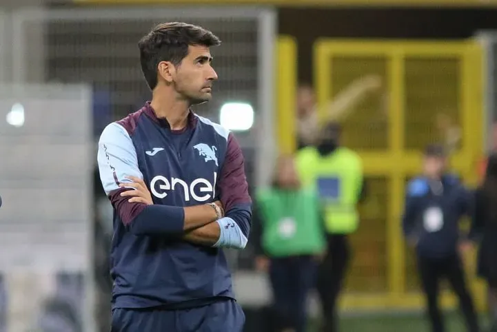 Pau Quesada durante a sua passagem pelo Torino como assistente técnico (Reprodução/Torino)
