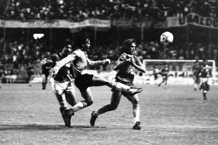 Boca empató con Oriente Petrolero y eliminó a River de la Libertadores en 1991. (Archivo La Nación)