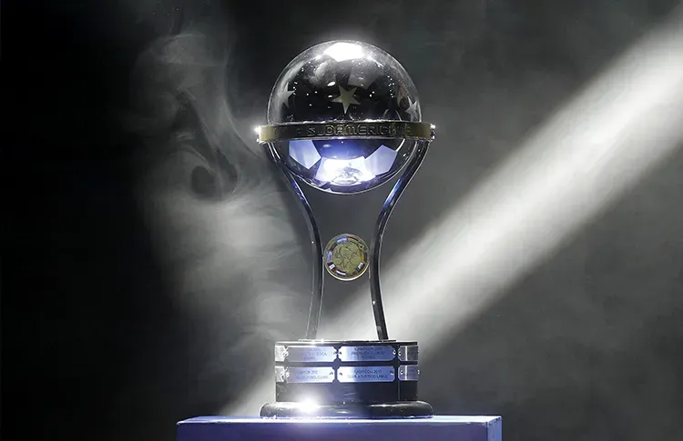 La U y Palestino aún sueñan con la Copa Sudamericana y tienen rivales.