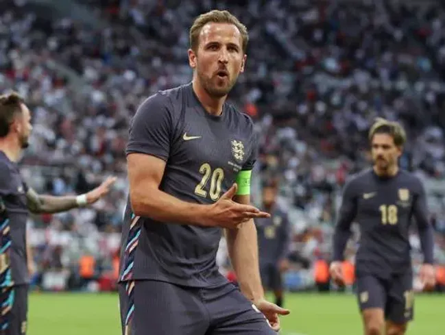 Harry Kane entró y convirtió un nuevo gol con Inglaterra para demostrar que sigue siendo referente.