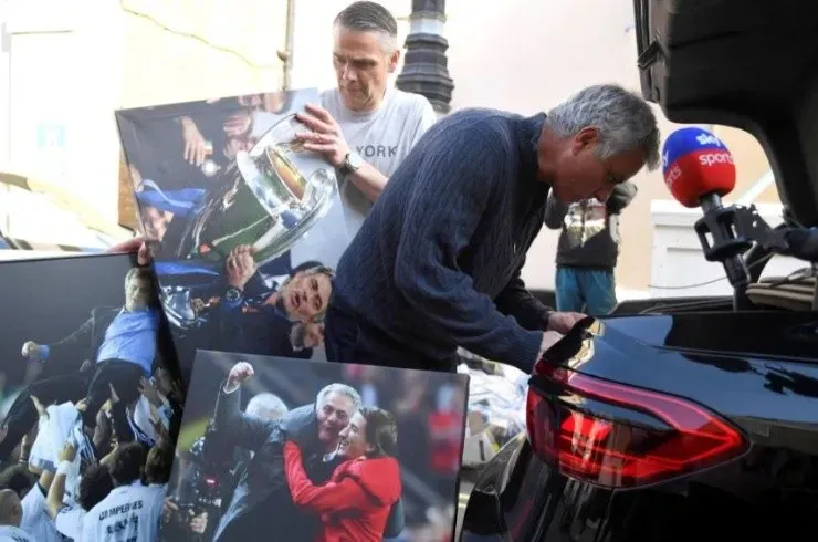 Mou