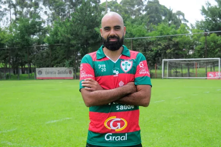 Daniel Costa foi anunciado como jogador da Portuguesa (Foto: Portuguesa)