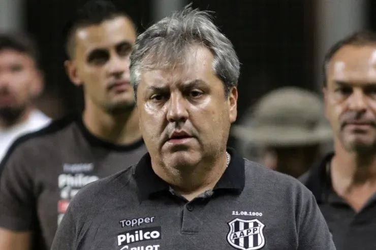 Fernando Moreno/AGIF – Kleina está confiante na permanência da Ponte na Série B.