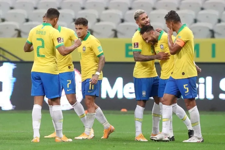 Amanda Perobelli – Pool/Getty Images – Jogadores da seleção, entre eles, Coutinho e Neymar.