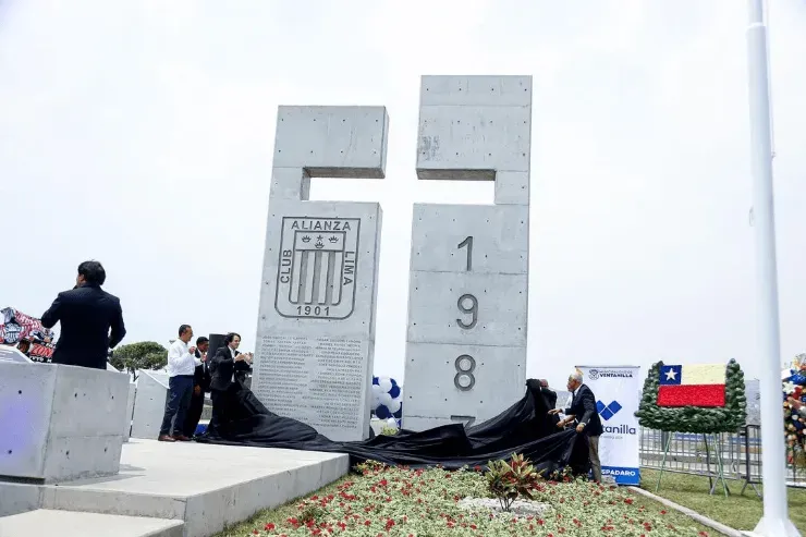 Alianza Lima inaugura memorial en honor a los mártires de 1987 | Imagen: CSD Colo Colo
