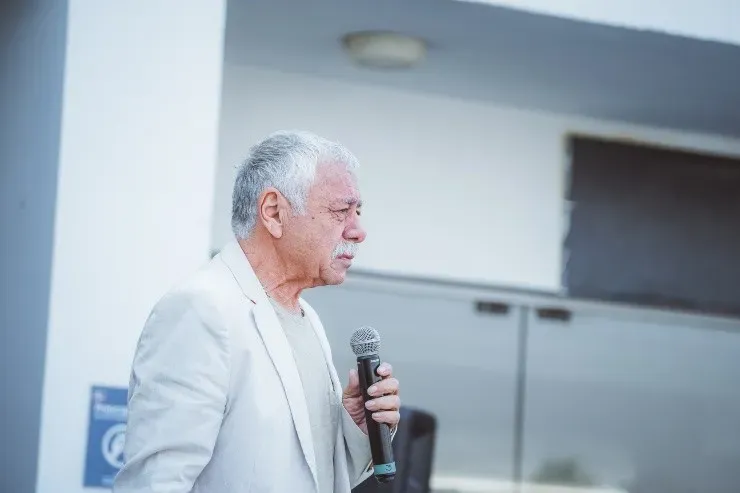 La emotiva jornada en que Carlos Caszely conoció la estatua en su honor | Imagen: Guillermo Salazar