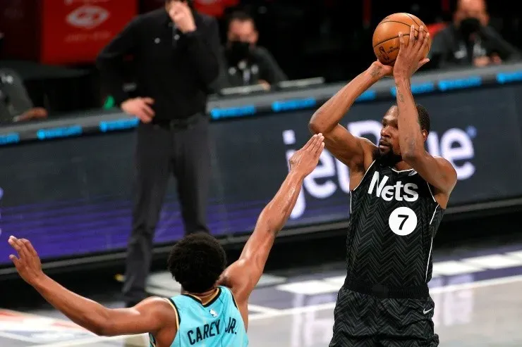 Kevin Durant tuvo una magnifica actuación en el pasado duelo ante los 76ers. (Foto: Getty)