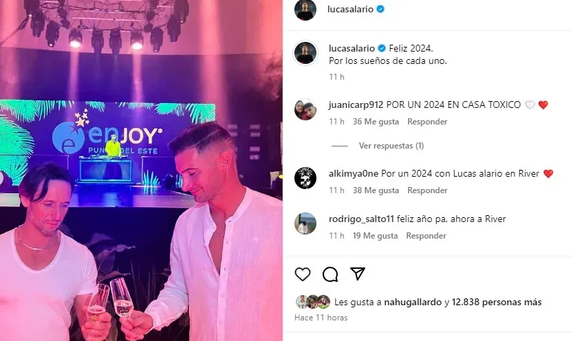 Alario se encuentra en Punta del Este celebrando las fiestas, y muchos hinchas le piden por su vuelta en redes sociales (Captura)