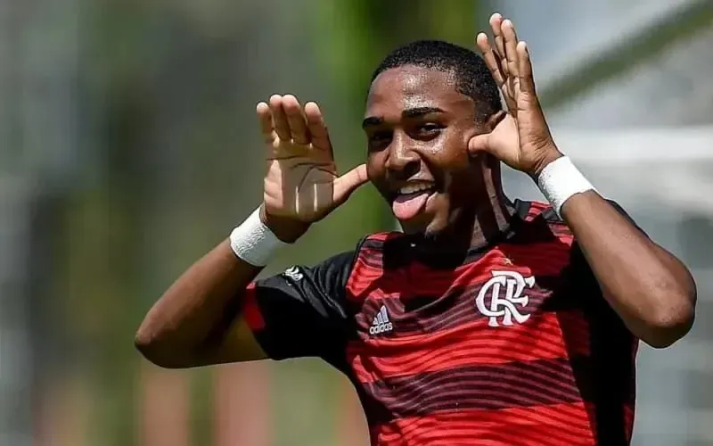 Foto: Marcelo Cortes/Flamengo – Lorran comemorando gol pelo Flamengo Sub-20