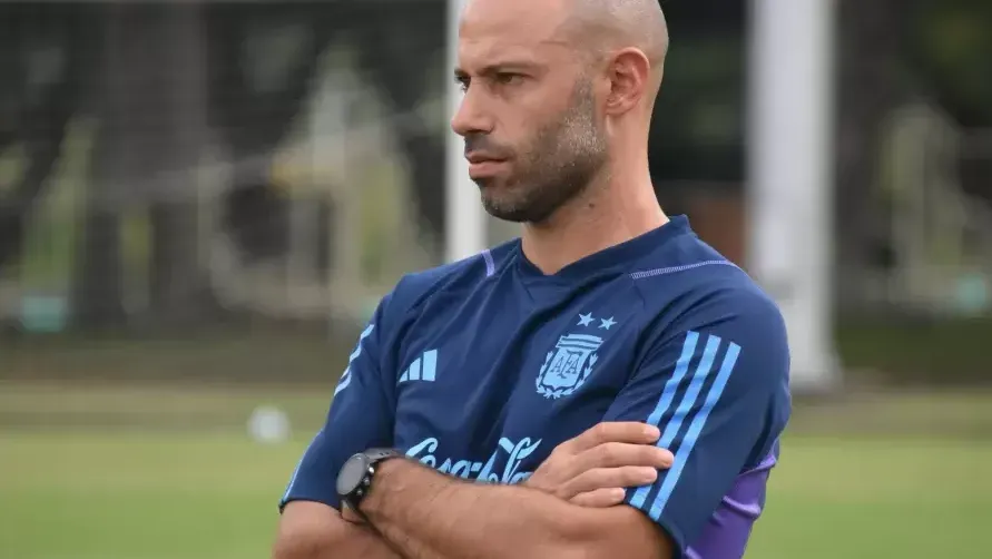 Javier Mascherano no definió el equipo para jugar con Francia.