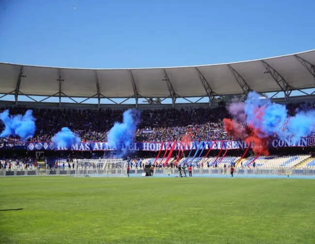 La U celebra el cambio a Concepción para recibir a Iquique. Foto: U. de Chile.