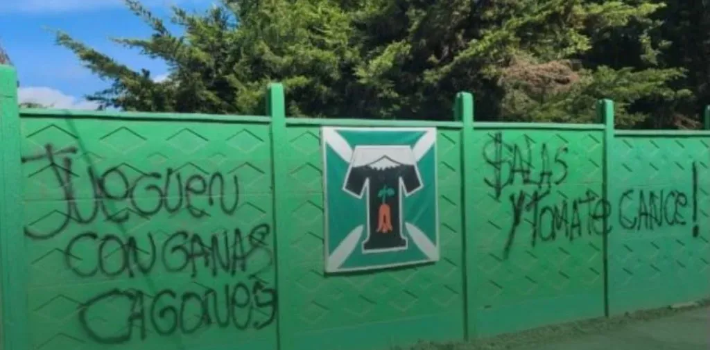 Así amaneció el centro deportivo en Temuco / Foto: Deporteros.
