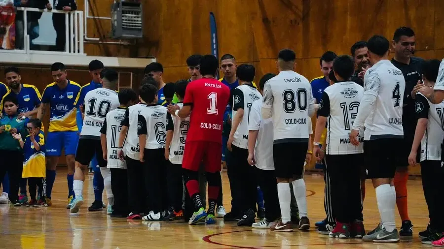 Colo Colo Futsal visitó a Punta Arenas
