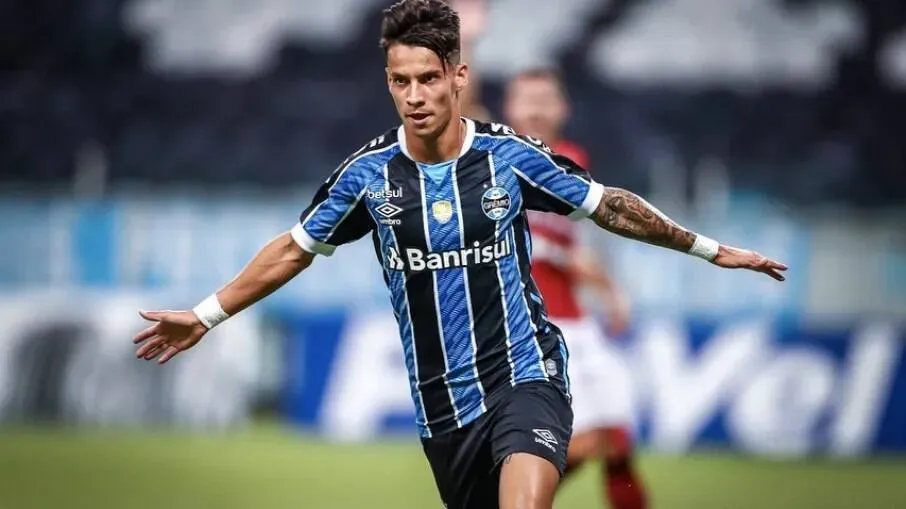 Ferreirinha em ação pelo Grêmio – Foto: Reprodução/Instagram