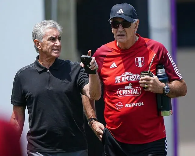 Jorge Fossati llegando a la Selección Peruana. (Foto: FPF).