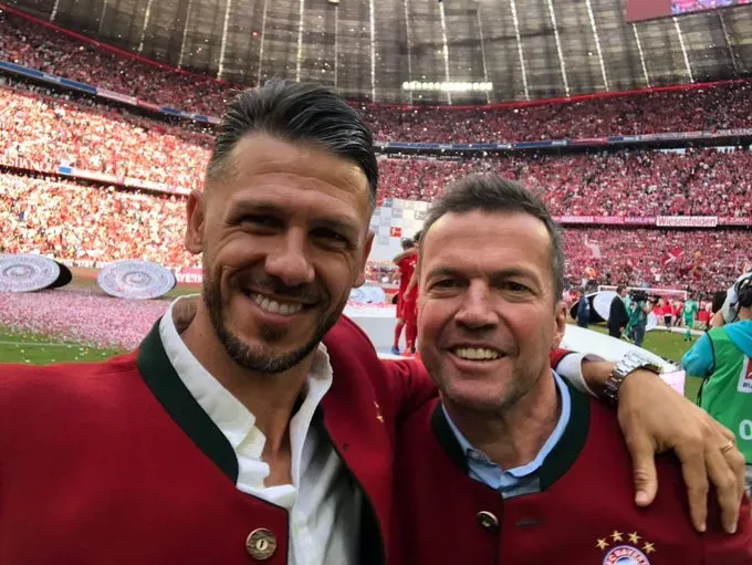 Demichelis junto a Matthaus. (Bayern Munich prensa)