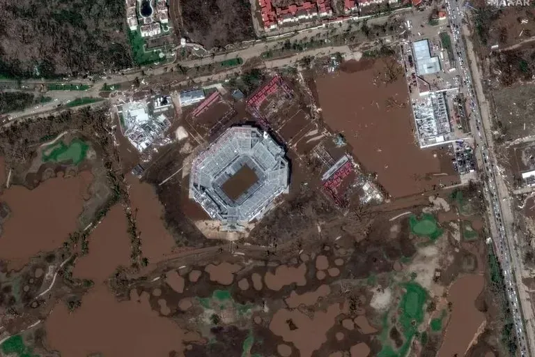 El Arena GNP después del Huracán.