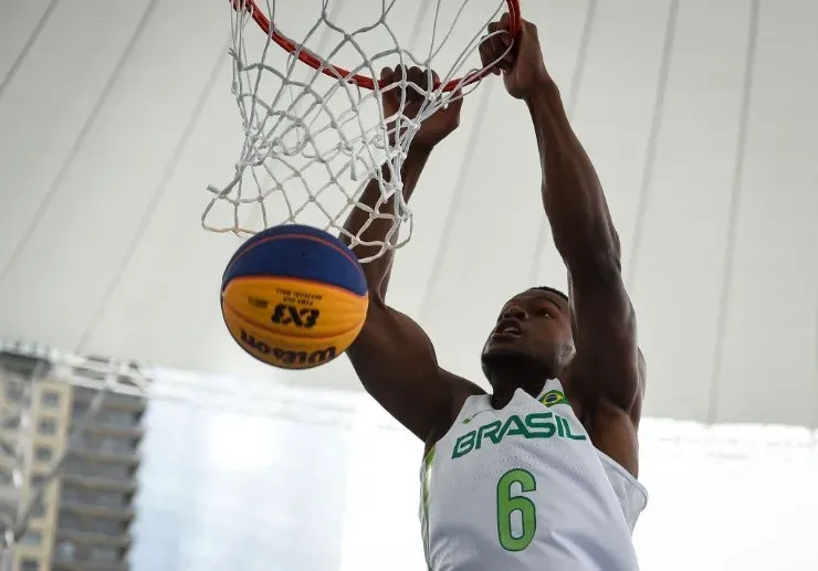 Marcelo Endelli/Getty Images – Aieser Pereira, defendendo a seleção brasileira