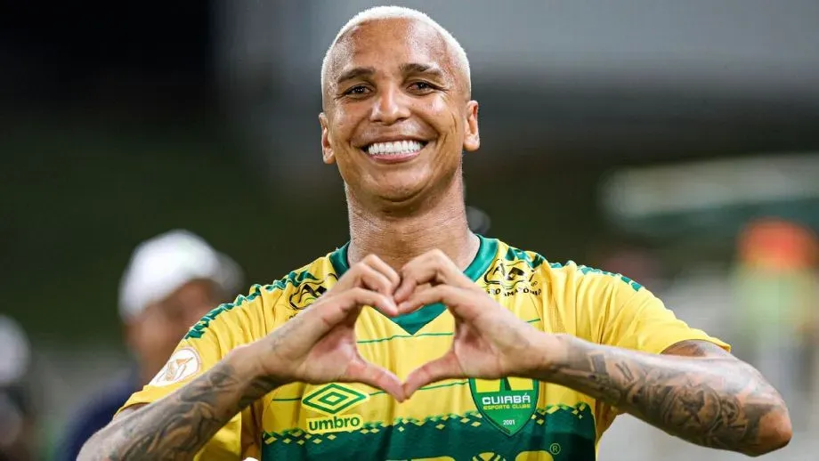 Deyverson, ex-Palmeiras, atuando pelo Cuiabá – Foto: Divulgação/Cuiabá