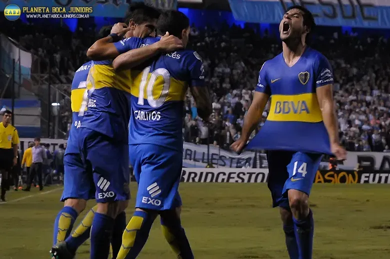 Lodeiro celebrando el gol.