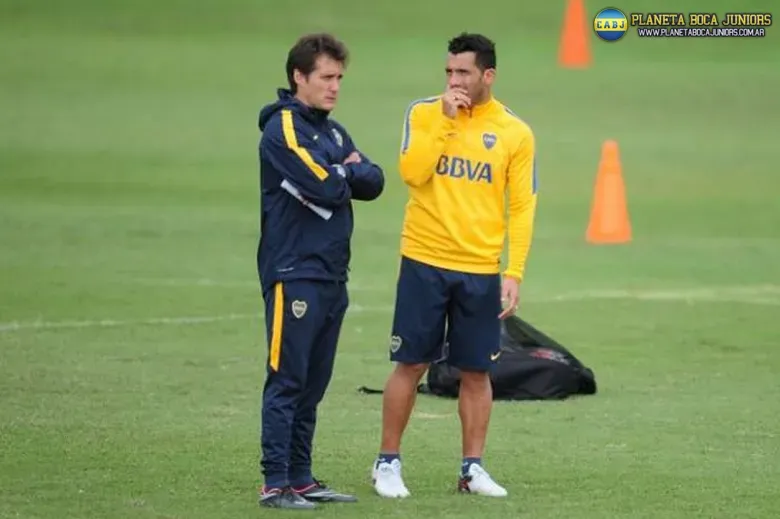 Guillermo y Tevez piensan en la Copa.