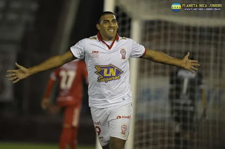 Huracán quiere más dinero por Wanchope.
