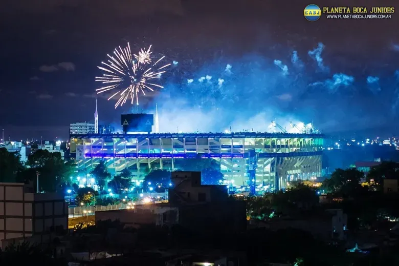 La Bombonera latiendo como de costumbre.