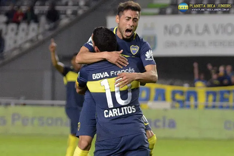 Carrizo celebra su gol. Hoy tiene chances de ir de entrada.