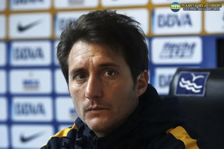 Guillermo piensa en Gago.