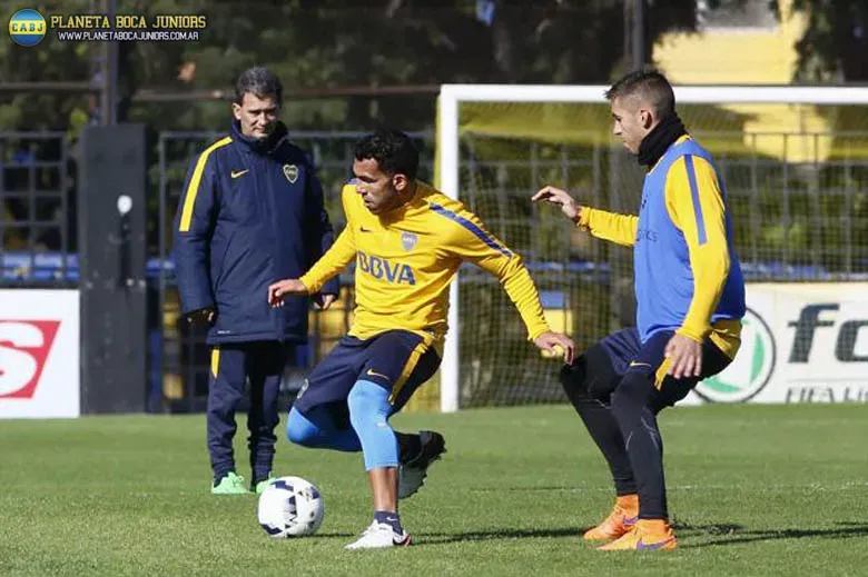 Carlos, con molestias.