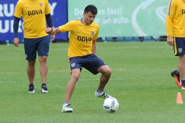 Bou será titular.